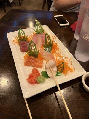 Sushi combo plate