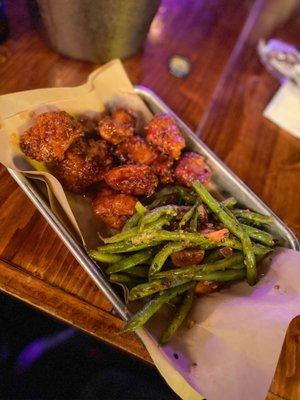 boneless wings and green beans