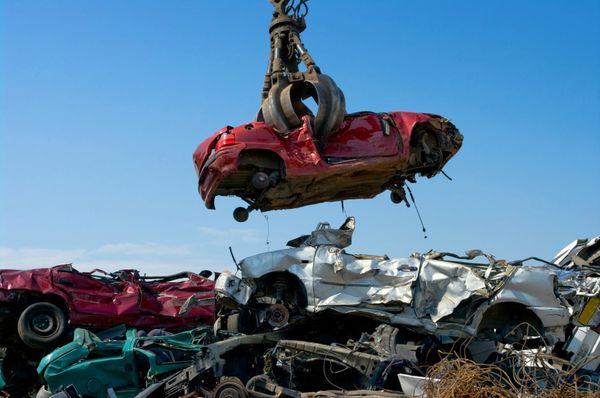 Auto salvage