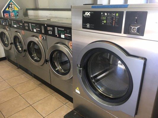 Large washers an dryers