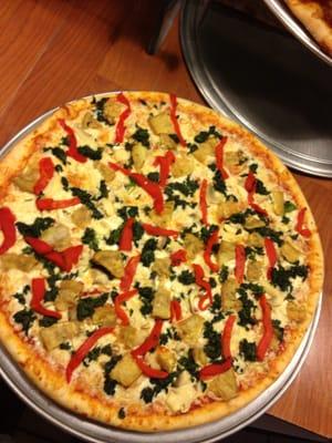 Kurd's pizza: Eggplant, Mushroom, roasted pepper, spinach and cheese