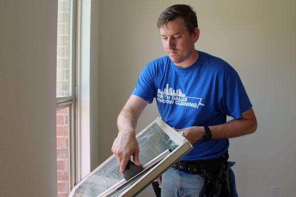 Interior window cleaning made easy! Remove dirt and grime leaving your windows streak-free and shining.