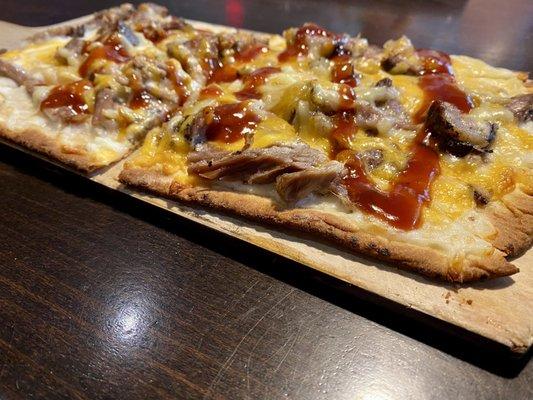 BBQ Brisket flatbread. (Highly recommend)