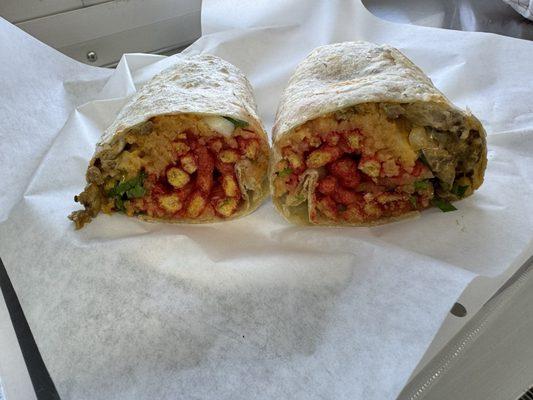 Hot Cheeto burrito de asada