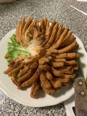 Blooming onion wes excellent