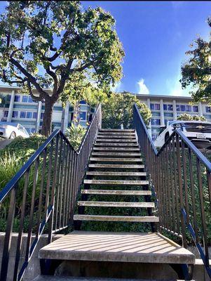 Lower parking stairway