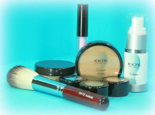 All natural mineral makeup.