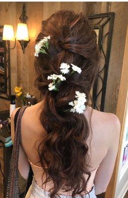 Beautiful wedding hair by Chelsea Bella, with help from our very own garden!