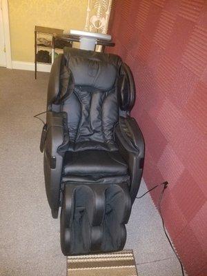 Zero-Gravity Massage Chair