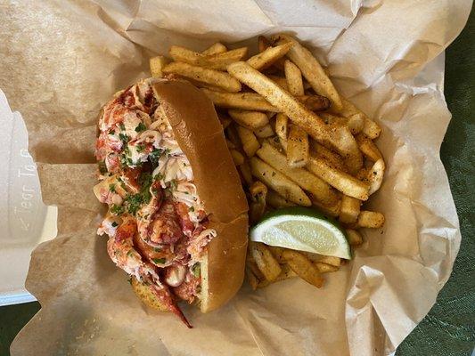 Lobster roll