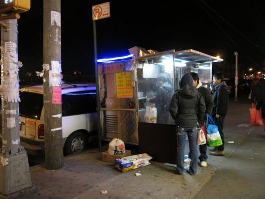 Lonely little street cart.