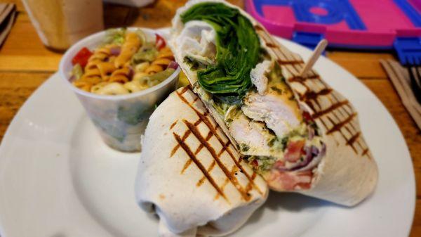 Chicken pesto wrap