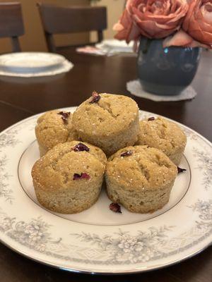 Cardamom Cakes