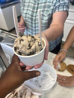 Oreo coffee ice cream