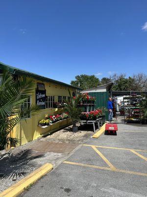 Reardon's Fruit Market & Garden Center