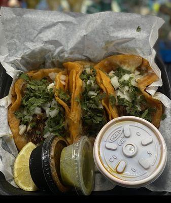 QUESABIRRIA TACOS