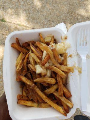 Urban Poutine aka Canadian comfort food is the bomb because the taste was delightful(^_____^) can't wait to get some more tasty foods