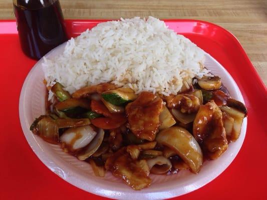 Chicken curry with steamed rice