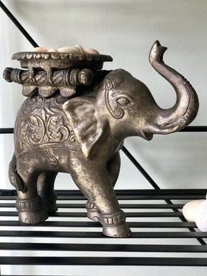 An elephant theme