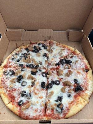 Sausage and black olive pizza