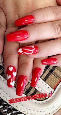 Beautiful Valentine's Day nails!!