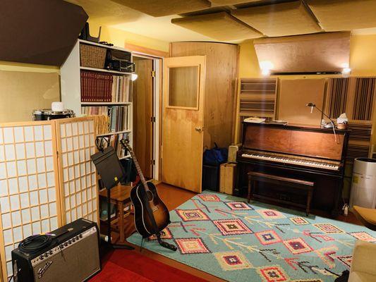 Home studio near NE 70th and Glisan