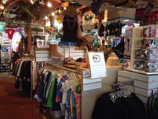 Awesome surf shop in Lincoln City. Board rentals, suit rentals and more.  Great prices and very helpful!