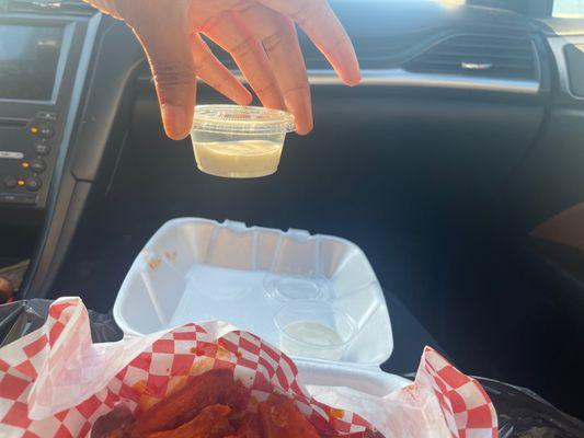 Then got the nerve to charge EXTRA for Ranch! This one sauce enough for ONE wing! Do better !