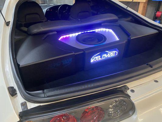 Custom Box Build With LED Lighting & Beauty Panels On This 1996 RHD Toyota Supra