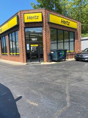 Hertz Agency in Evanston