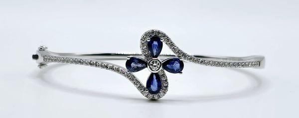 18kt white gold sapphire and diamond bangle