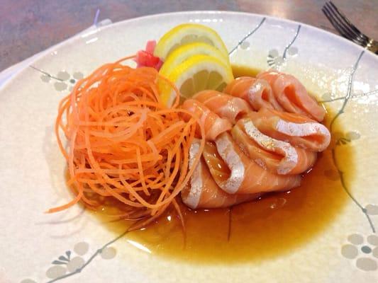 Salmon with ponzu sauce appetizer! So good!