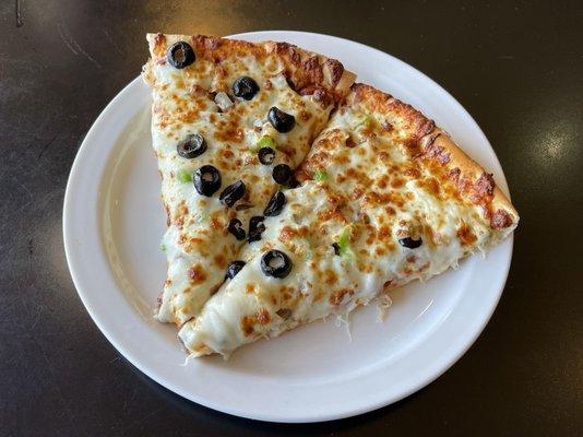 One Weekday Lunch Special Slice - Combo Toppings (6" L x 10" W)