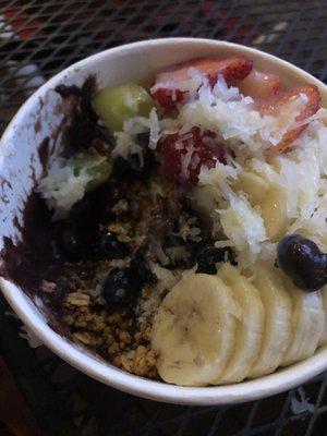 Inside look of the Brazilian açaí bowl