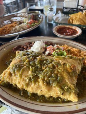 Stuffed sopapilla with green chile