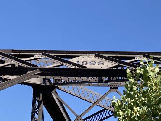 This bridge was built in 1898, history