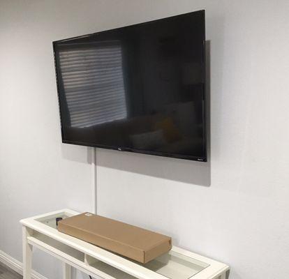 Tv mounting