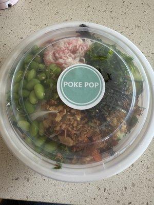 Spicy tuna poke bowl