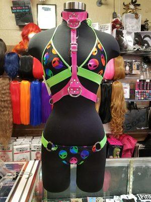 Alien set by Roma, harness by the Stockroom