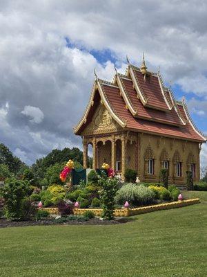 Wat Pa Lao Buddhadham