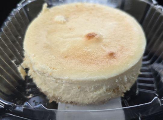 Plain homemade cheesecake