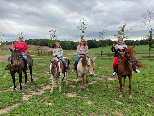 Group photo after the trail ride, all the horses are so friendly and did so well!