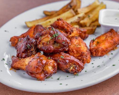 Yummy Chicken Wings! Choose between Mango Habanero or Honey BBQ.