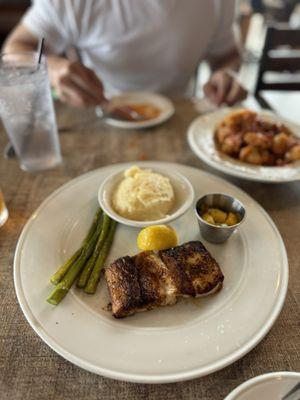 Fish board - blackened rockfish with two sides (lunch portion)