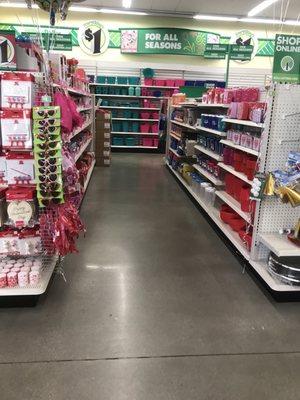 Clean aisle !