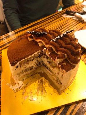 Tiramisu cake