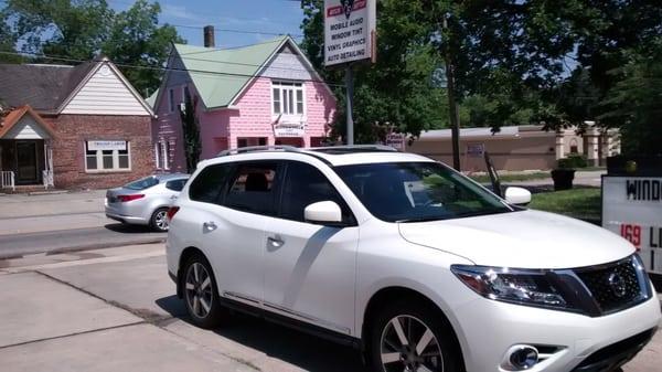 Front to windows to the whole vehicle