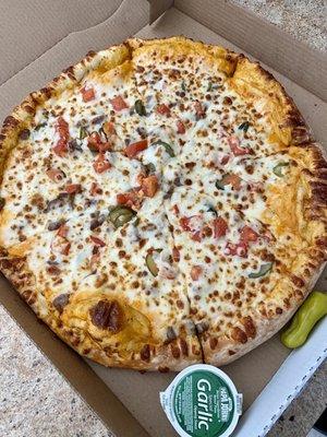 Large cheeseburger pizza