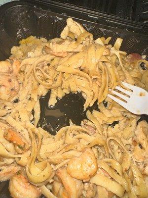 Cajun Pasta with Garlic Toast