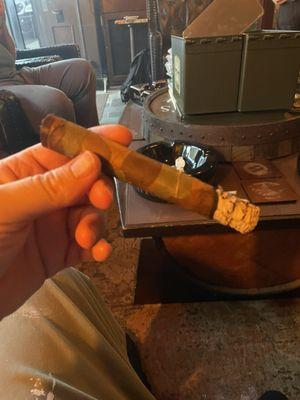 H.H.H. Camouflage Maduro